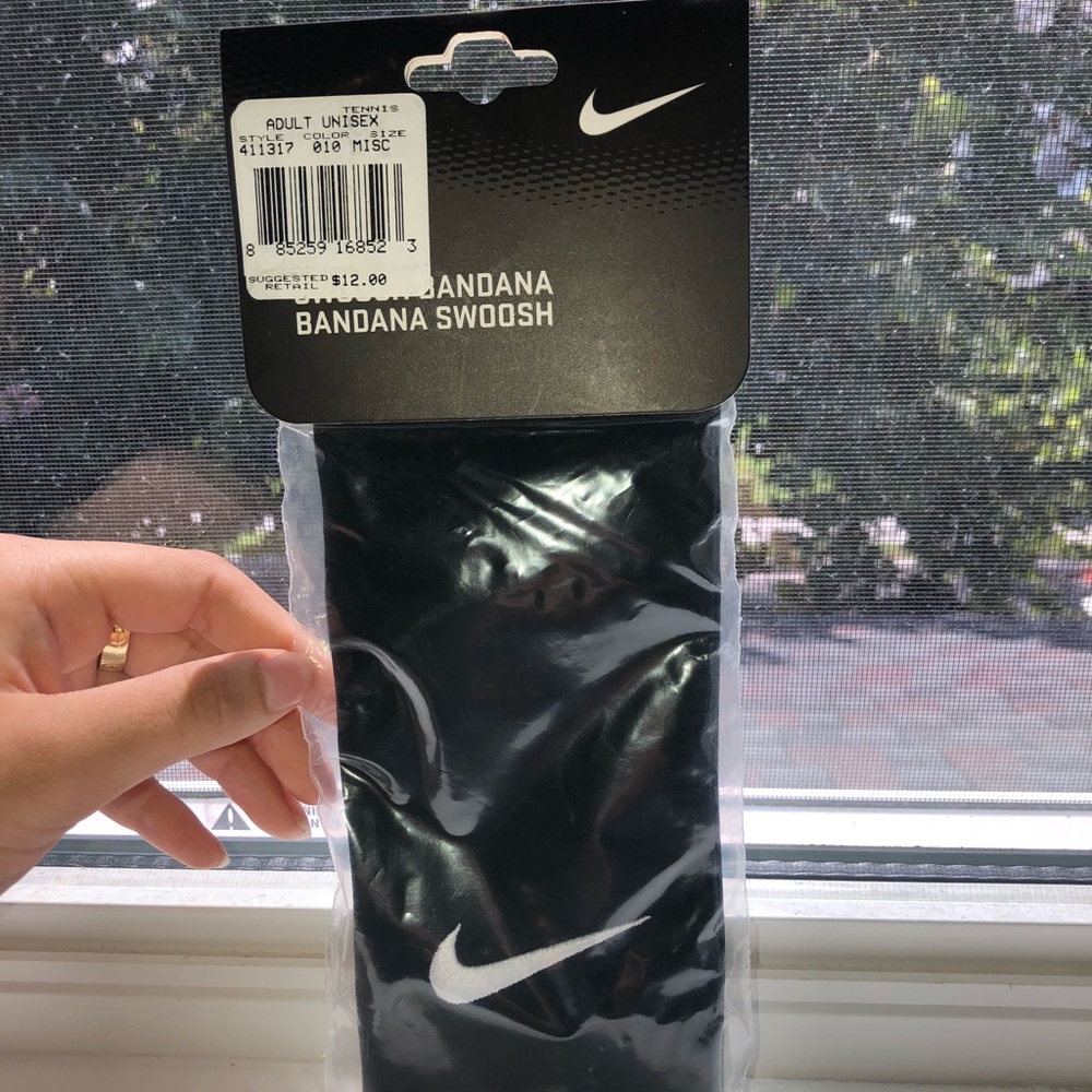 Nike Bandada